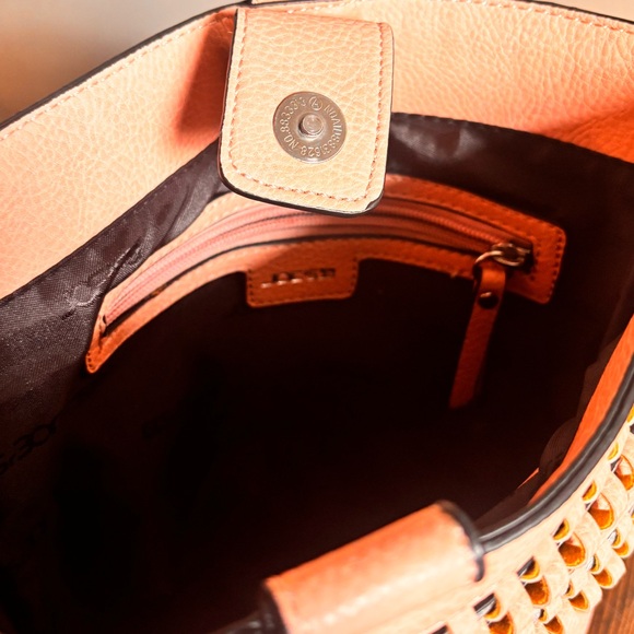 Joe’s Jeans Pink Woven Bucket Bag Crossbody EUC - Picture 9 of 14